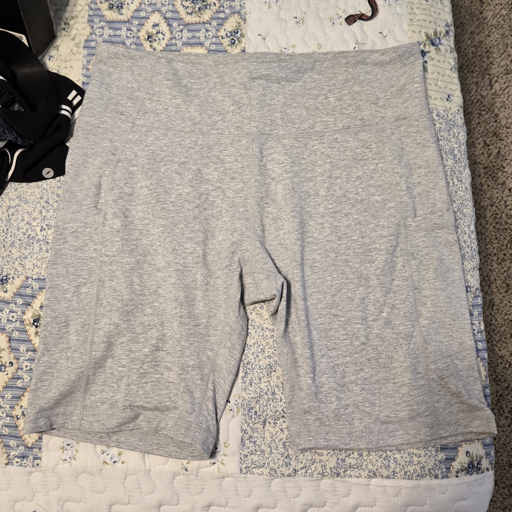 Baleaf Women's Light Gray Athletic Shorts
